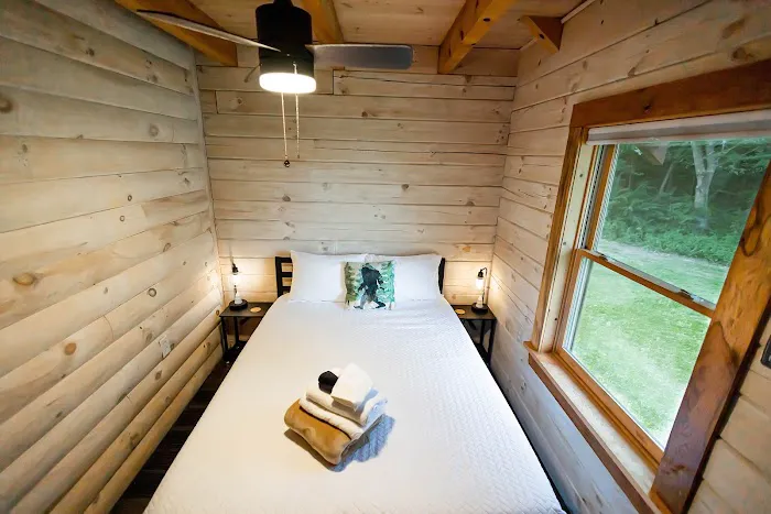 Bigfoots Log Cabin Picture 8