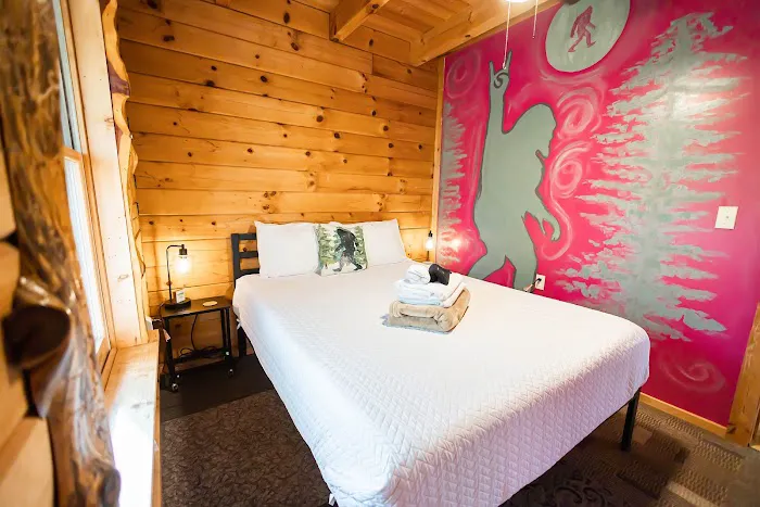Bigfoots Log Cabin Picture 4