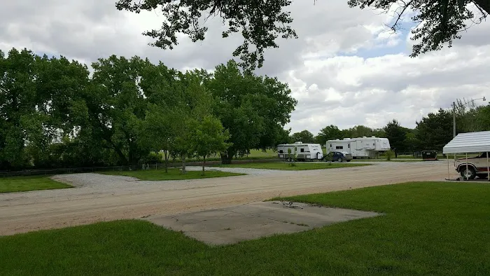 Lakeshore RV Park Picture 1