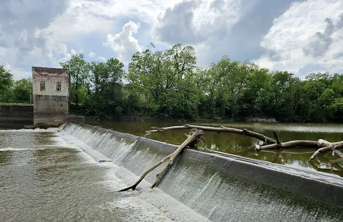 River Side Park Picture 9