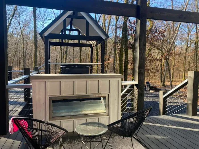 A Little Toasty cabin Picture 8