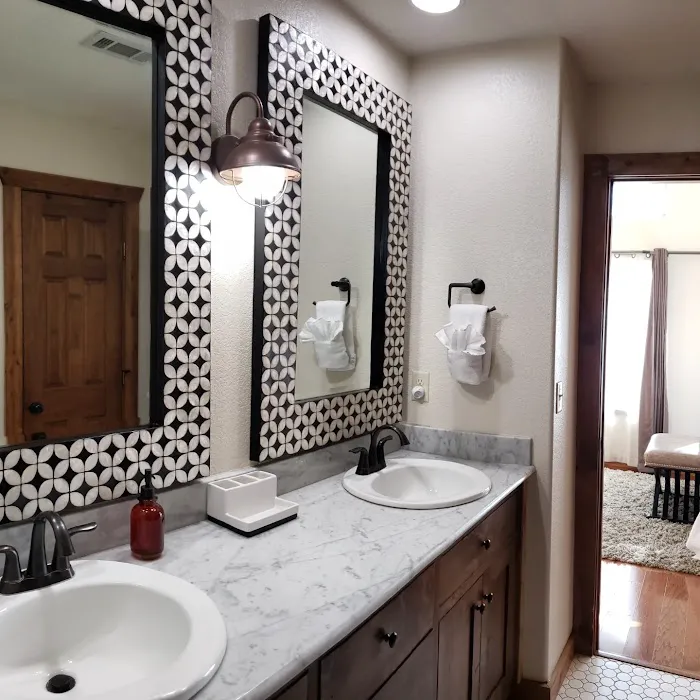 Aiukli Creek View Cabin Picture 2