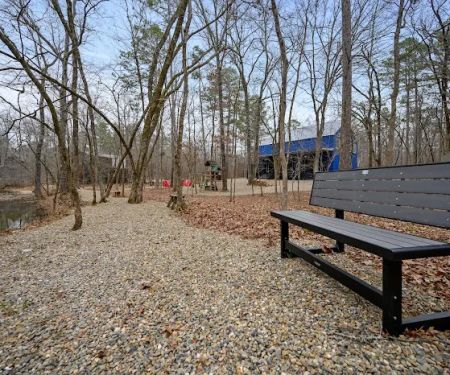 Aiukli Creek View Cabin