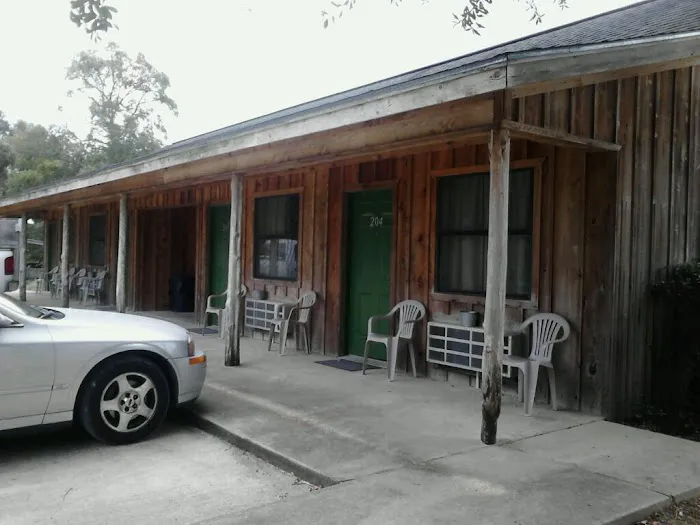 Whispering Creek Lodging & RV Resort Picture 7