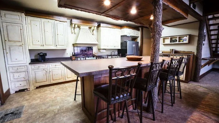 Riverbend Hideaway Cabin Picture 1
