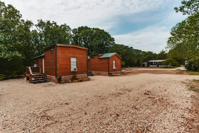 Split Rock Retreat Cabins & RV Camp Picture 10