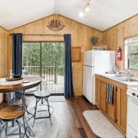 Split Rock Retreat Cabins & RV Camp ico