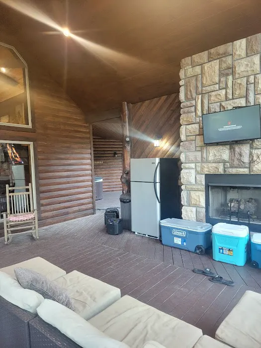Excalibur Luxury Cabin Picture 2