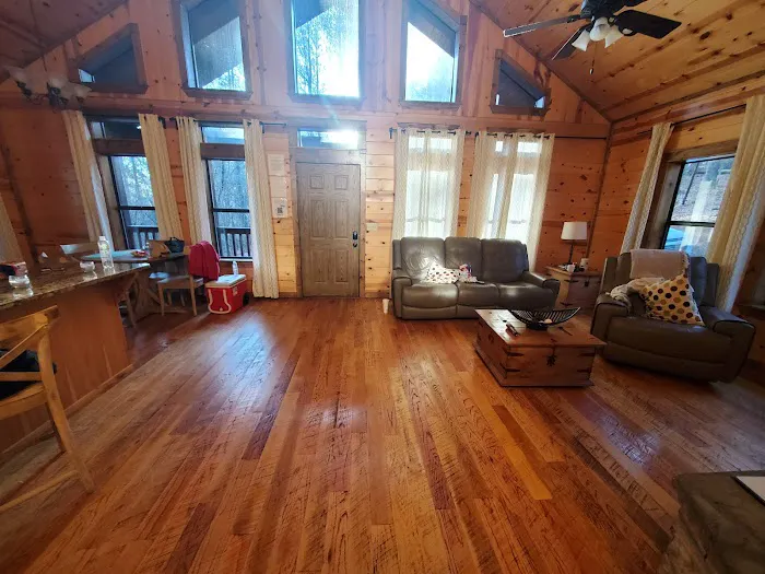 Hillside Hollow Cabin Picture 4