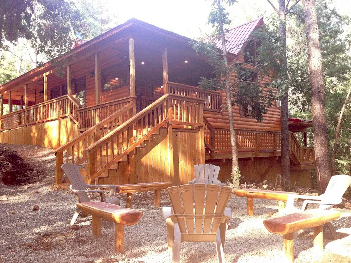 Hilltop Lovers Den Cabin Picture 2