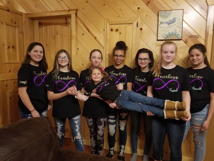 Hilltop Lovers Den Cabin Picture 7