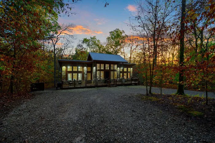 The Kootenai Creek Cabin Picture 2