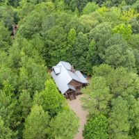 Creekside cabin ico