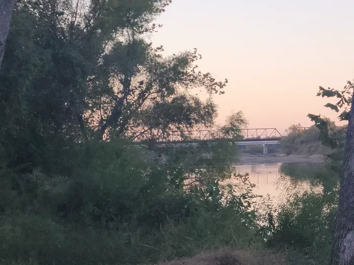 Destination Red River Cabins and RV Picture 2