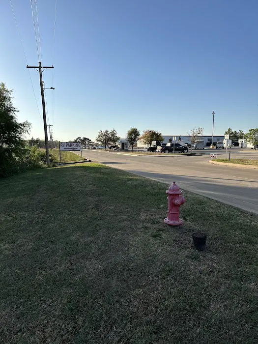 Heart of Oklahoma Expo RV Park Picture 3