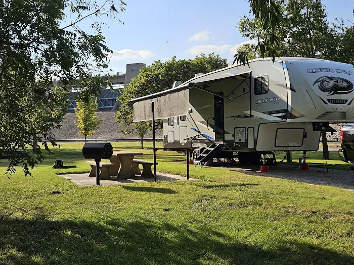 Damsite Campground Picture 7