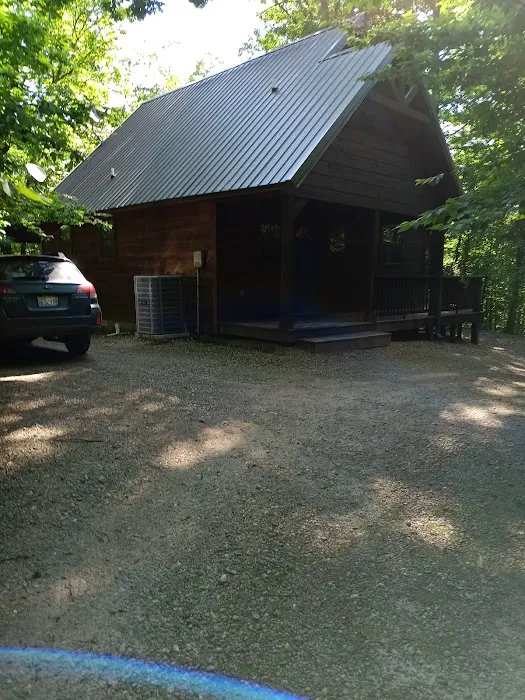 Dewy Bluff's Cabin Picture 5