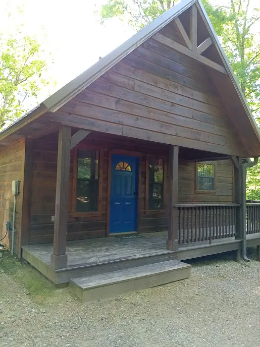 Dewy Bluff's Cabin Picture 2