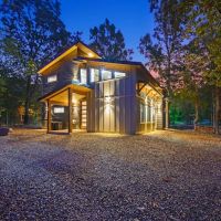 Whispering Pond Retreat ico