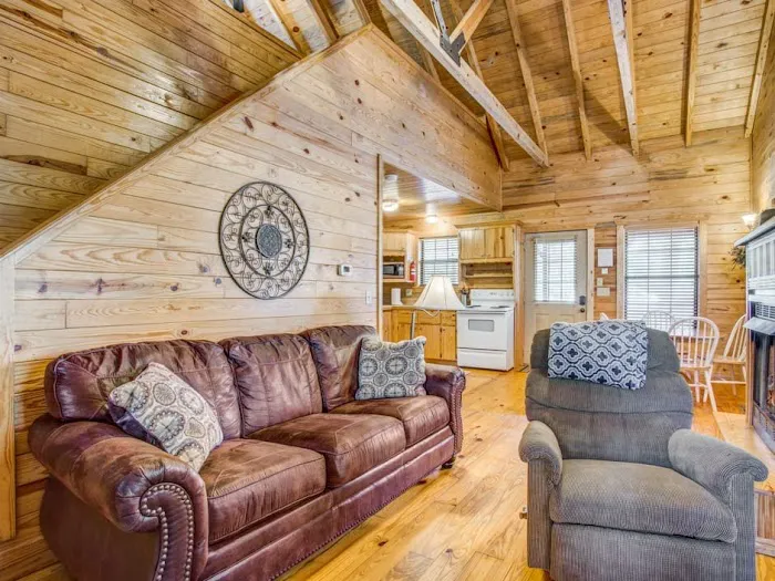 Walnut Ridge Cabin Picture 3