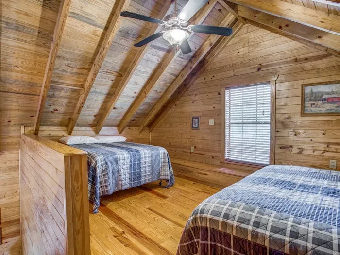 Walnut Ridge Cabin Picture 6