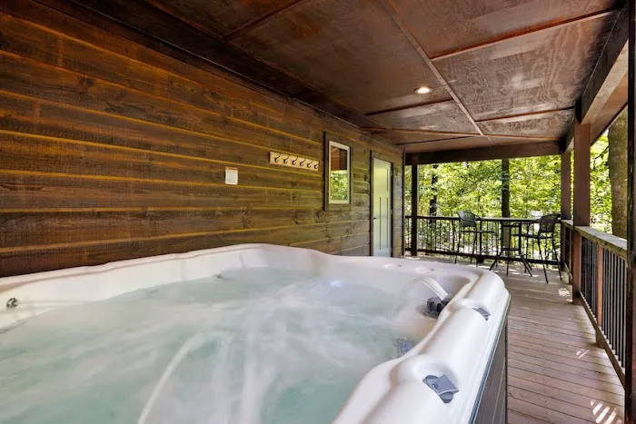 Turn the Page Cabin Picture 8