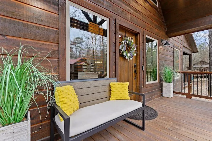 Turn the Page Cabin Picture 4