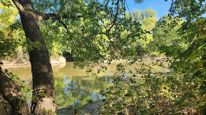 Riverside Park Campground Picture 8