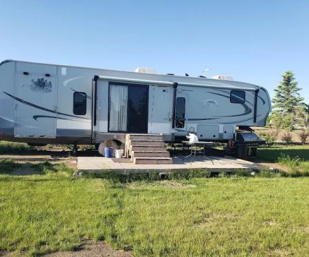 Tolna Bay Campground