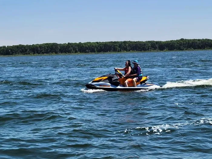 Black Tiger Bay Campground (Long-term Lot Rentals) Picture 7
