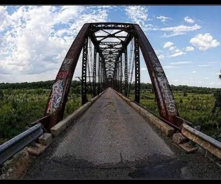 Soggy Bottom Trails, Pub & Camping