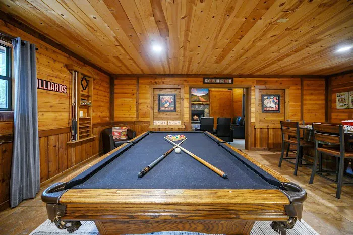 Mountain Creek Cabin Picture 3