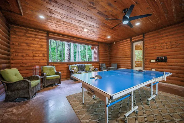 Mountain Creek Cabin Picture 6