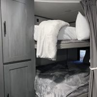 Somewhere Landing Cabins ico