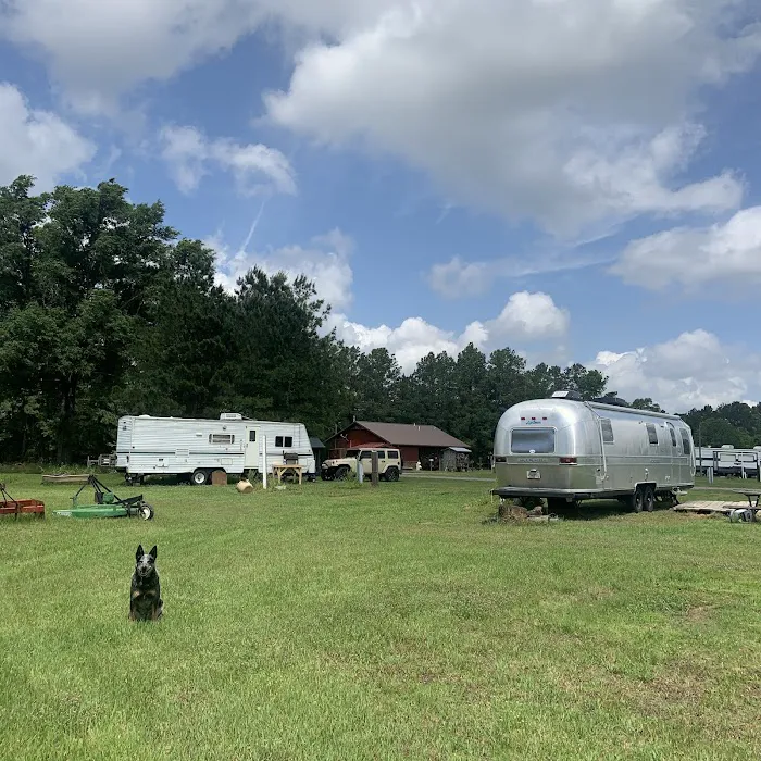 Trailerhood At Sumrall Farm Picture 4