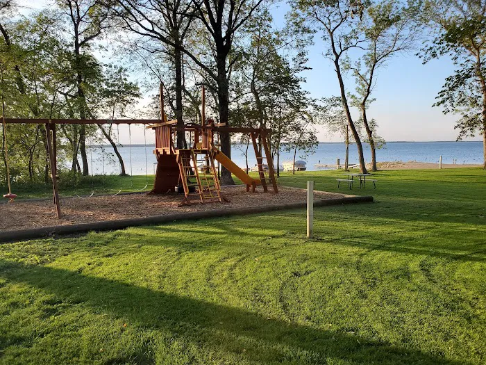 Lakeside Haven Campground Picture 6