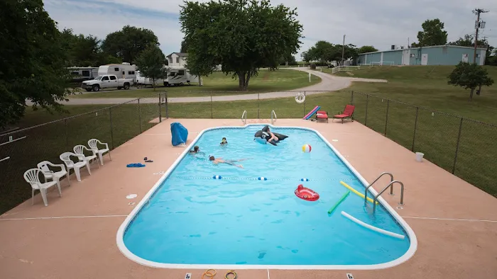 Arbuckle RV Resort Picture 10