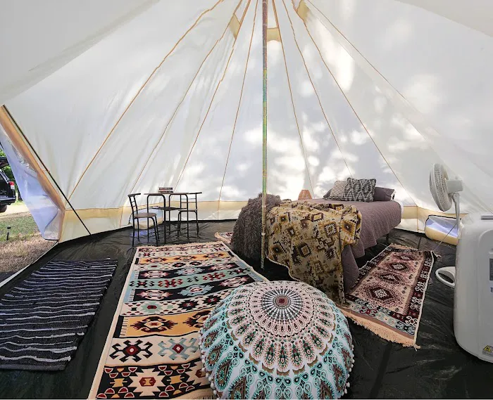 The Sycamore Glampground Picture 7
