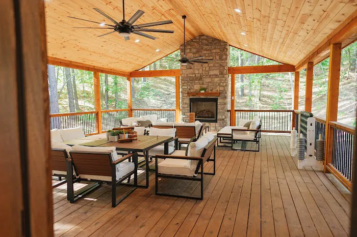 Lodger Than Life Cabin Picture 9