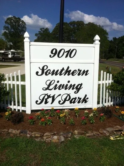 Southern Living RV Park Greenwood LLC Picture 2