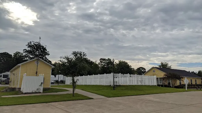 Southern Living RV Park Greenwood LLC Picture 7