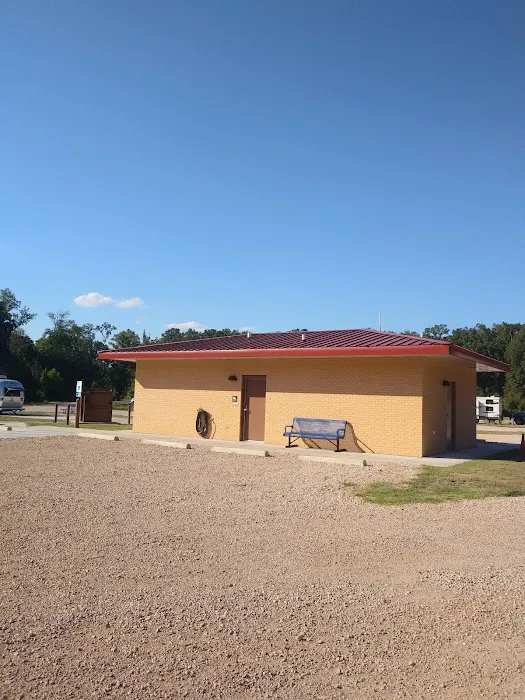 Barksdale AFB FamCamp Picture 9