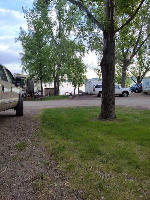 Pelican Point Campground Picture 7