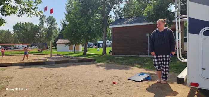 Lazy Fish at Pelican Point Picture 1