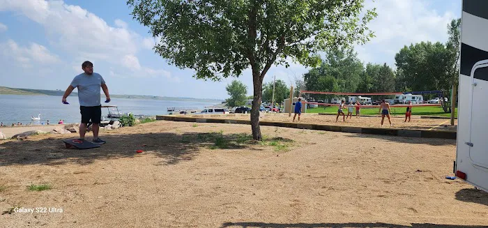 Lazy Fish at Pelican Point Picture 2