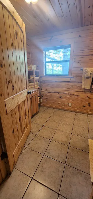 Hank's Place Picture 2