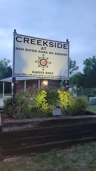Creekside at Red River Rose RV Resort Picture 3
