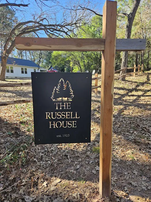 Russell House Picture 3