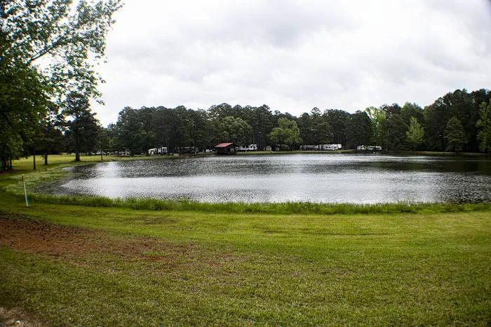 Hilltop Campgrounds Picture 6