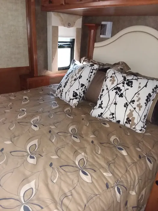 Woodsy Hollow Campground & RV Resort Picture 4